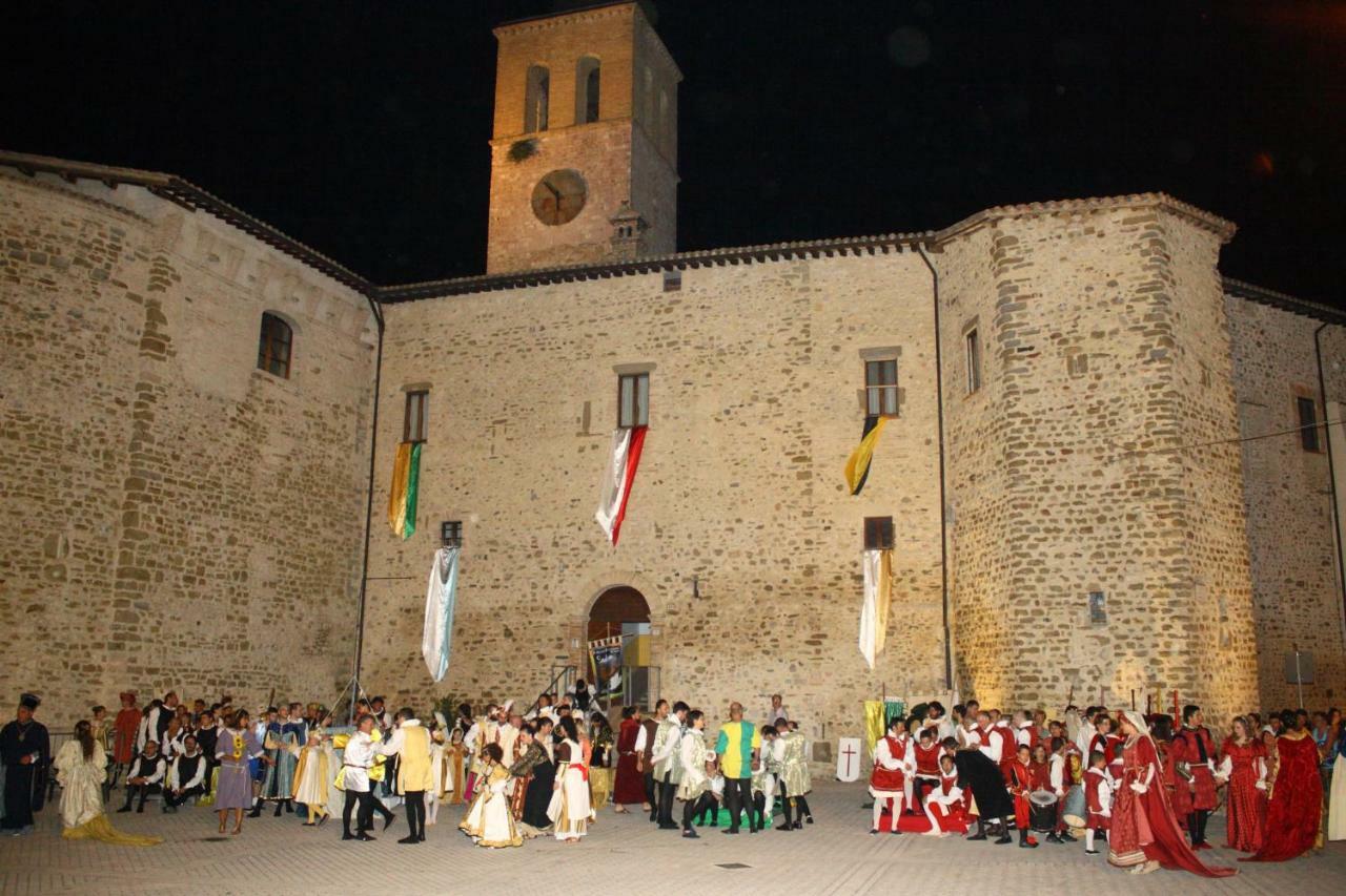 Angolo Del Gelsomino Castel Ritaldi Exterior photo